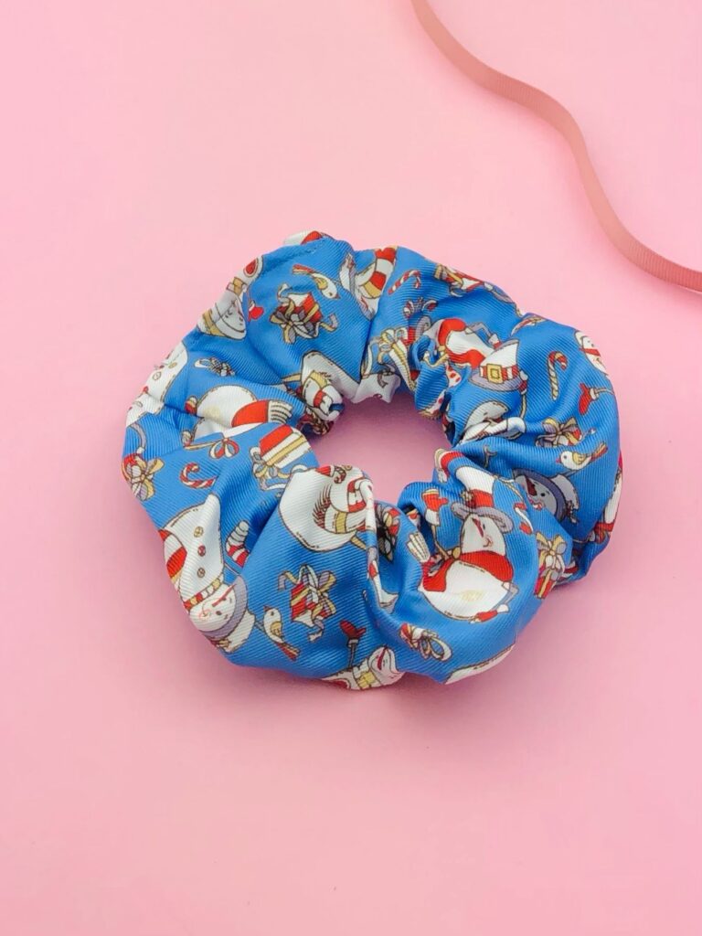 Gumka świąteczna niebieska scrunchie