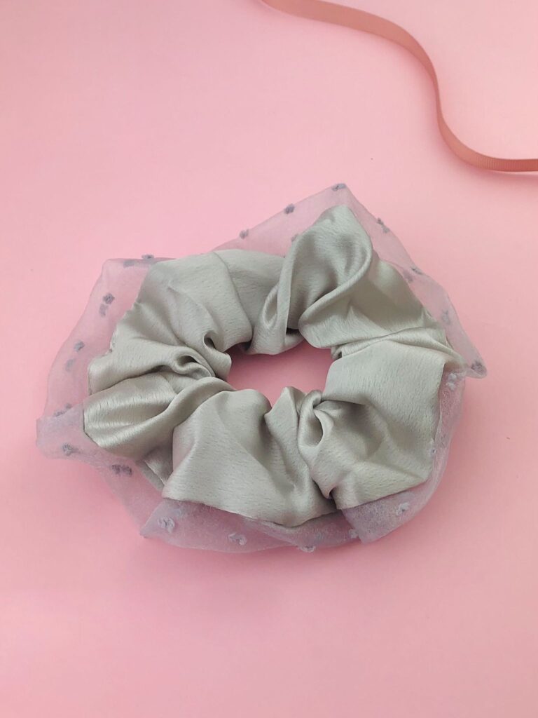 Gumka szara scrunchie