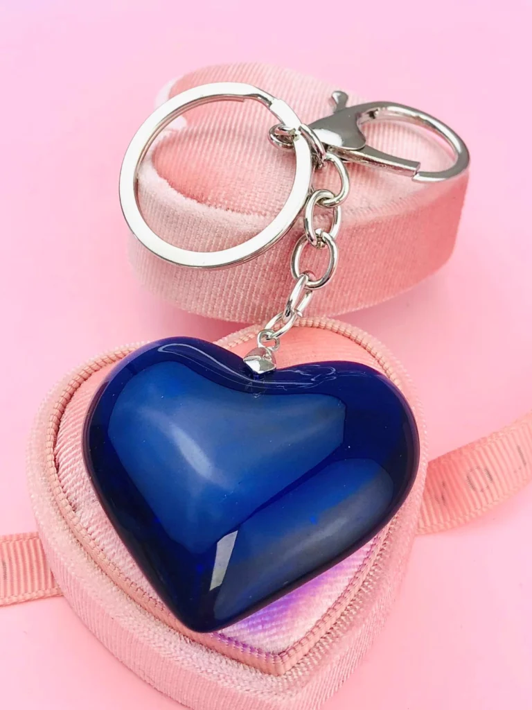 Brelok granatowe serce kryształowe