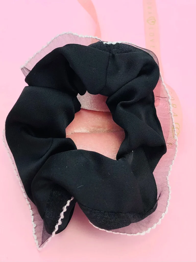 Gumka czarna scrunchie z siateczką