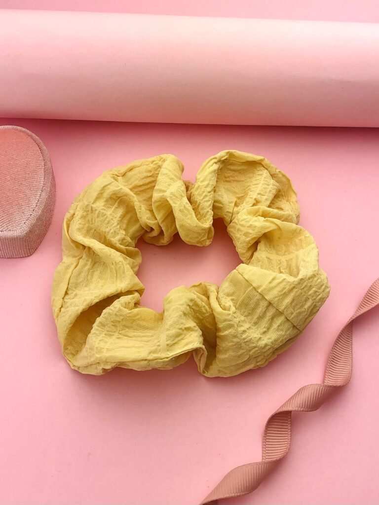 Gumka żółta scrunchie